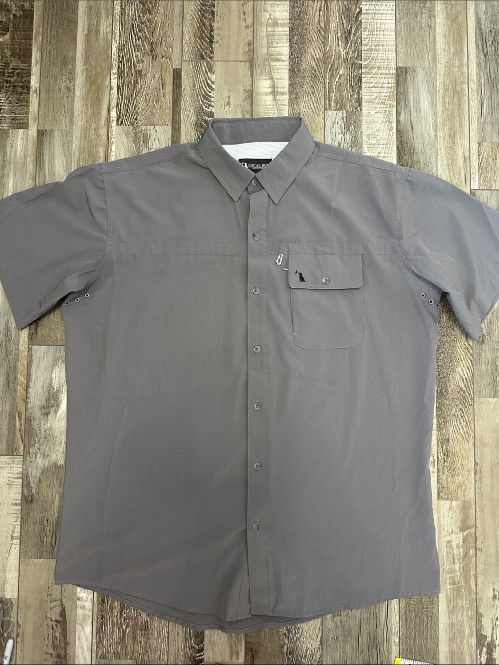 Local Boy Outfitters Men’s Low County Short Sleeve Button-Down Shirt in Gray
